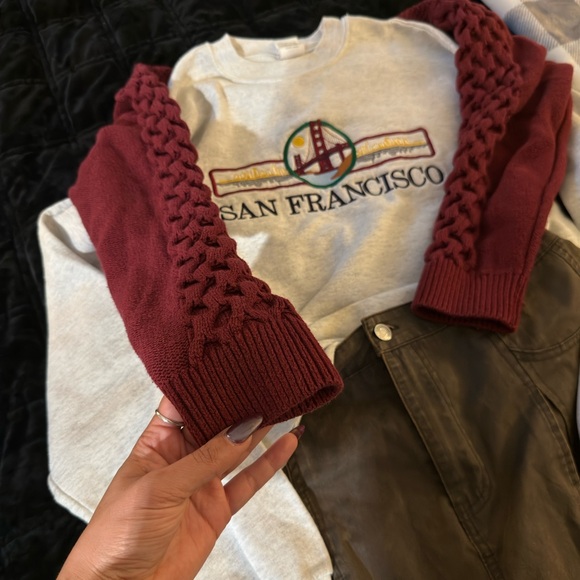 URBAN OUTFITTERS Maroon Cable Knit Turtleneck Sweater - Picture 11 of 13